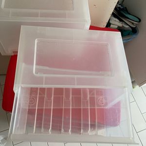 Petite boîte en plastique tiroir 