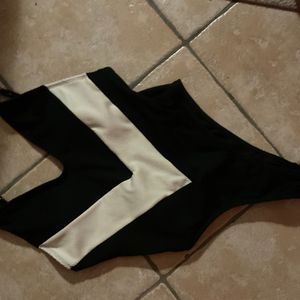 Maillot de bain une pièce neuf