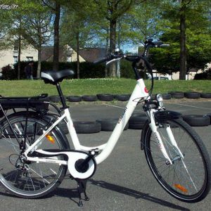 Vélo électrique en panne à bricoler 
