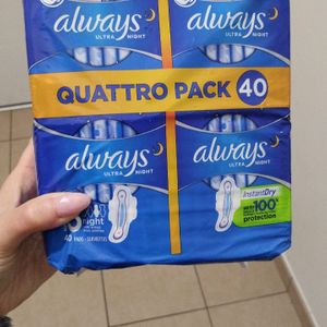Serviettes hygiéniques 