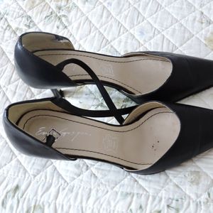 chaussures noires a brides 
