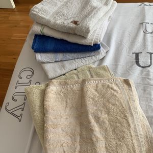 Lot serviettes + tapis de bain 