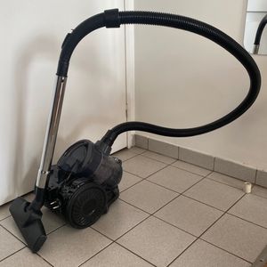 Aspirateur / Vacuum cleaner