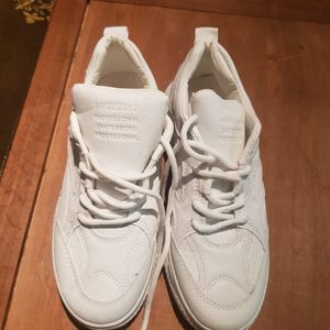 Chaussures blanches taille 37