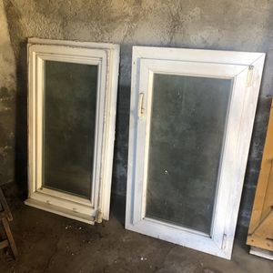 2 fenêtres double vitrage PVC