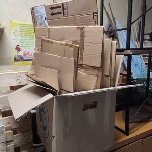 Urgent - Lot de cartons déménagement