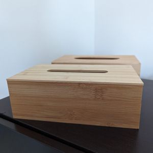 Boîtes de mouchoirs en bois 