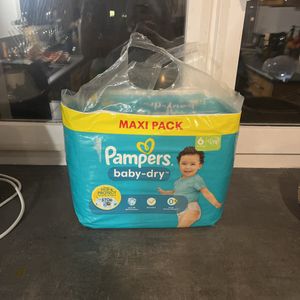 Couches Pampers taille 6