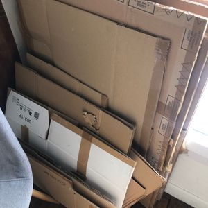 Lot de cartons pour déménagement