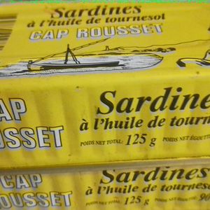 2 boîtes de sardines 