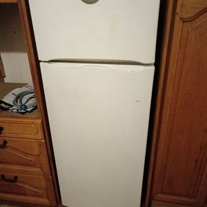 Réfrigérateur/congélateur Indesit 