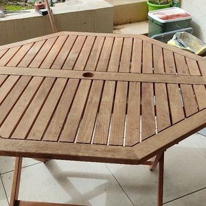 Table repliable en bois 