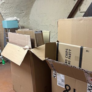Donne cartons déménagement 