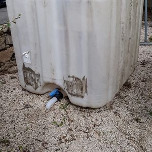 Récupérateur d'eau 1m3