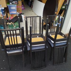 6 chaises Ikea 