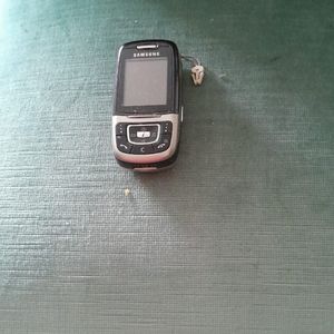 Ancien téléphone sans chargeur 