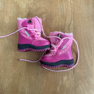 Chaussures type Boots pour bébé, taille 19