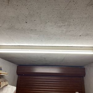 Lampe neon garage