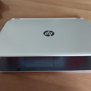 Ordinateur portable HP, lent mais fonctionnel
