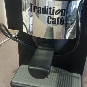 Regevv petite machine a café 