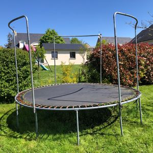 Grand trampoline 