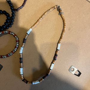 Lot bracelets/colliers