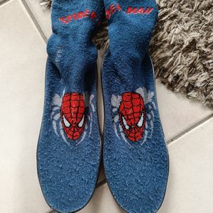 Chaussons chaussettes spiderman 