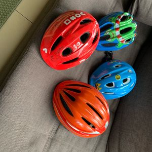 4 casques vélo enfants et adolescents 