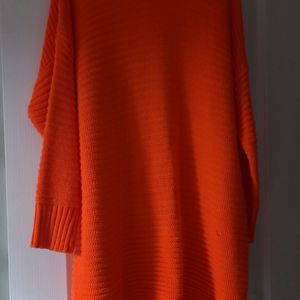 Robe pull orange 