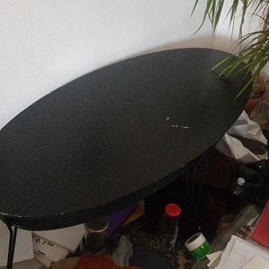 Table basse ovale noire