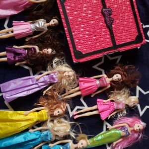 Poupées + Mallette Barbie