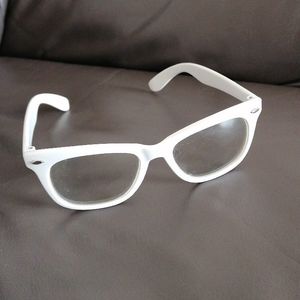 Lunettes decoratives blanches