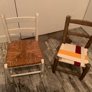 2 petites chaises pour enfant