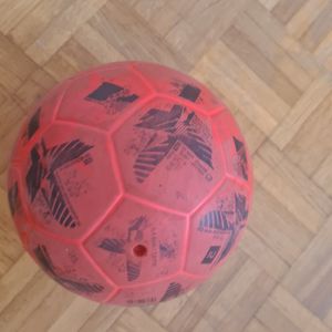 Ballon de foot rouge Ballground Kipsta 500