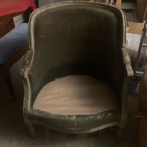 Vieux fauteuil à retaper