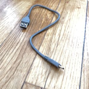 Petit câble USB