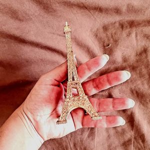Petite Tour-Eiffel rose poudré