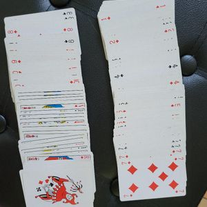 2 jeux de 52 cartes (il manque une carte)