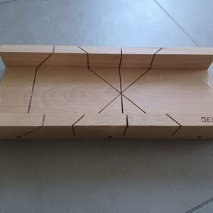 Boîte à onglet en bois