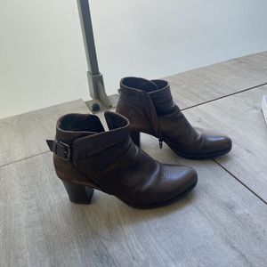 Donne boots marron en cuir taille 38