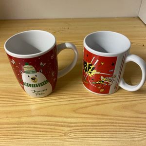 2 mugs 
