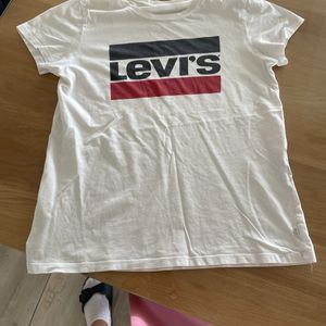 T shirt Lévis 