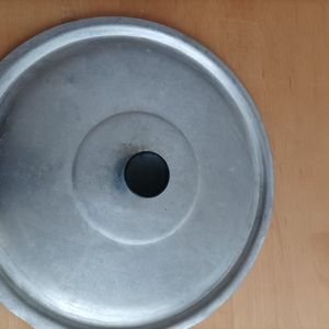 Couvercle de 25,5 cm de diamètre en aluminium
