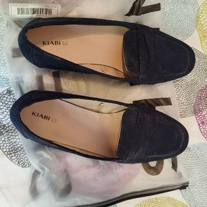 Chaussures Kiabi bleu foncé taille 40 peu portés 