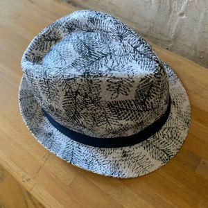 Chapeau neuf 23 mois marque Orchestra 