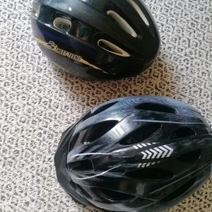 2 casques vélo 