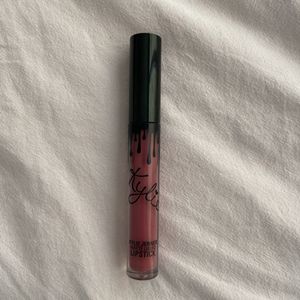 rouge à lèvres mat Kylie Cosmetics