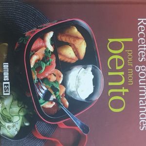 Livre de cuisine bento (boite repas à emporter)