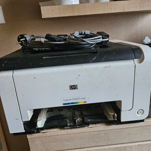 Imprimante à laser jet cp1025 color