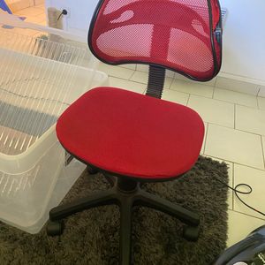 Chaise bureau rouge roulante 